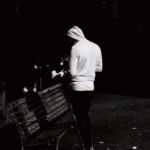 Jeune homme en sweat capuche, Genève