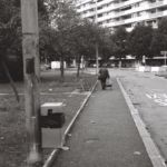 Personne tirant un caddie, Onex