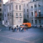 Touristes dans la cour de Saint-Pierre, Genève