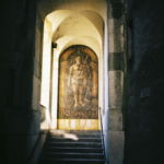 Mosaique dans le passage menant de la rue des barrières à la terrasse Agrippa d'Aubigné, Genève